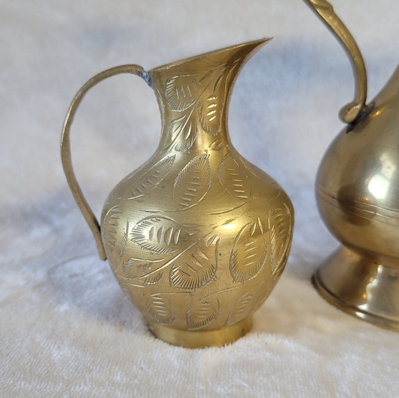 Indian brass lot of bud vases mid century modern ethnic decor - Picture 3 of 7